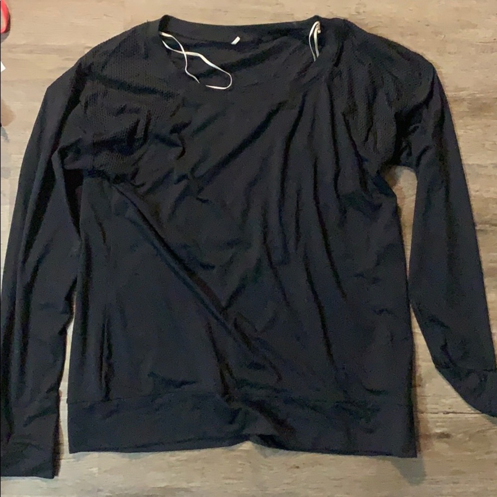 CALIA by Carrie Underwood Workout top